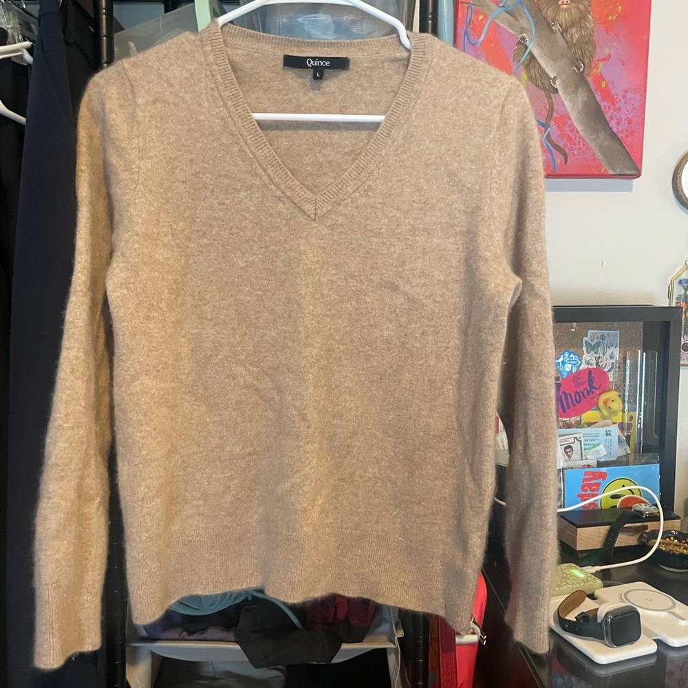 Quince Cashmere Sweater in Soft Tan